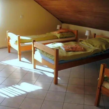 Regina By Interhome * Sebestenice